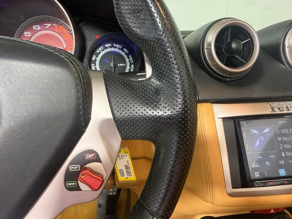 2010 Ferrari California - Image 18 of 28