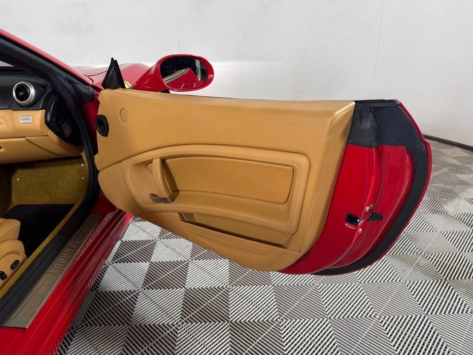 2010 Ferrari California - Image 24 of 28