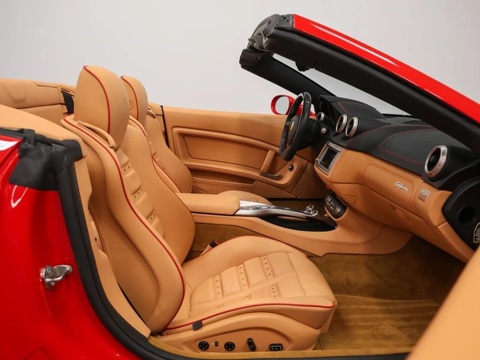 2010 Ferrari California - Image 28 of 31