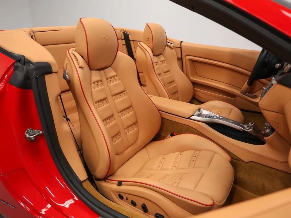 2010 Ferrari California - Image 24 of 31