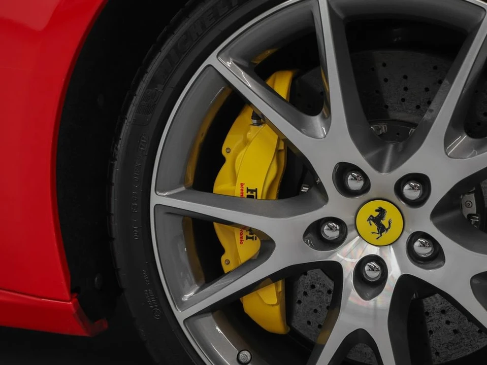 2010 Ferrari California - Image 13 of 31