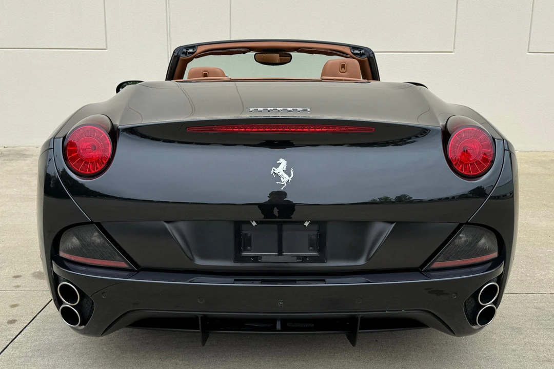 2010 Ferrari California - Image 5 of 31