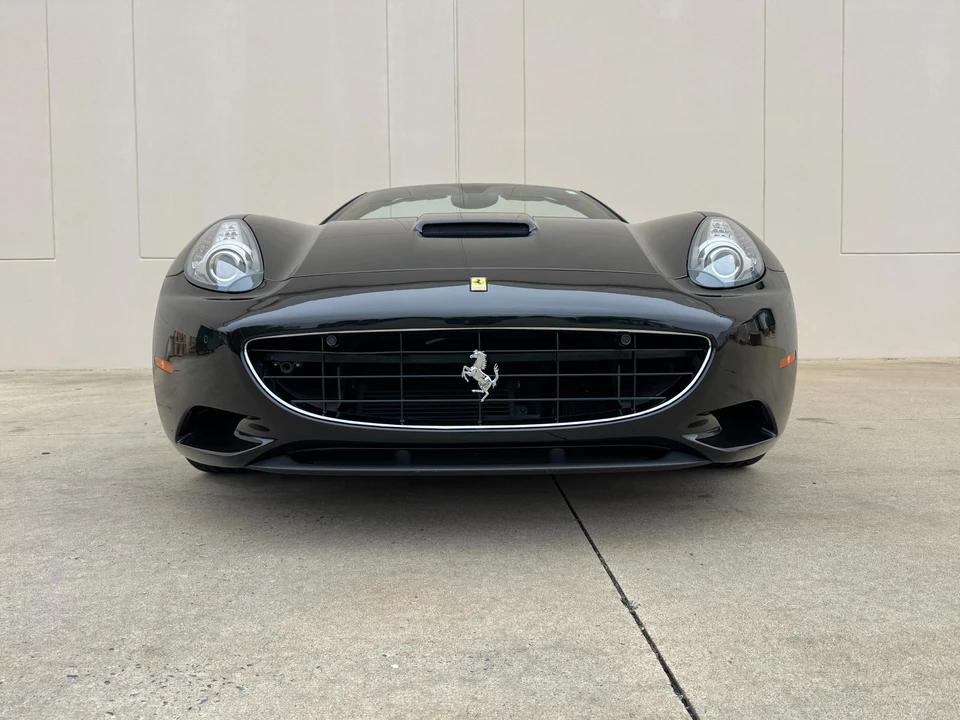 2010 Ferrari California - Image 7 of 31