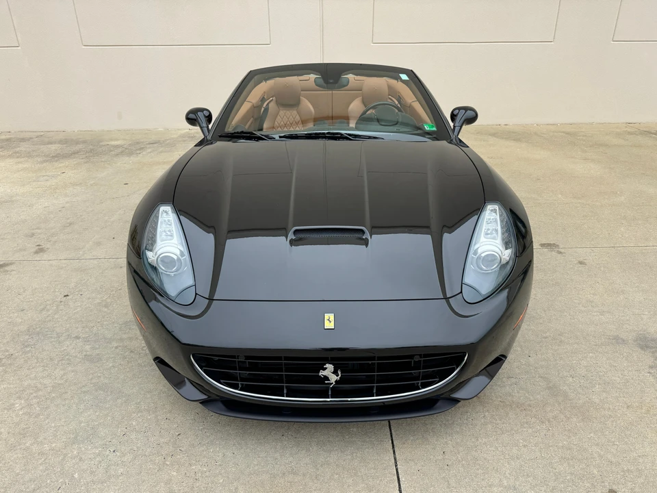 2010 Ferrari California - Image 8 of 31