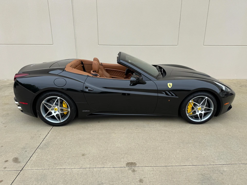 2010 Ferrari California - Image 28 of 31