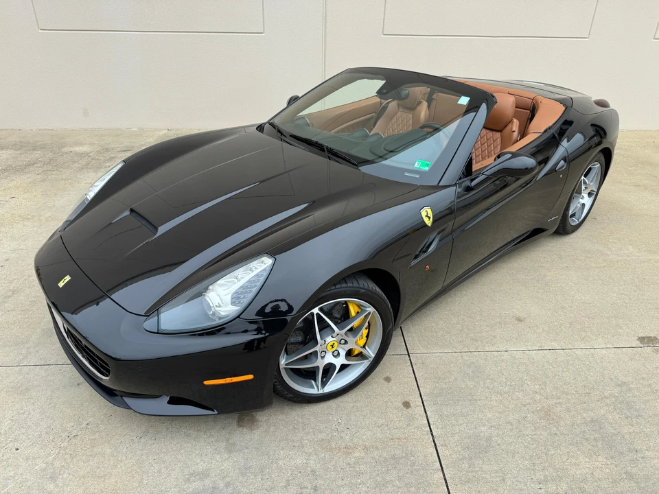 2010 Ferrari California - Image 13 of 31