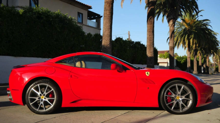 2010 Ferrari California - Image 8 of 22