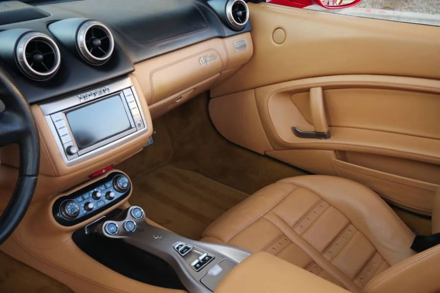 2010 Ferrari California - Image 12 of 22