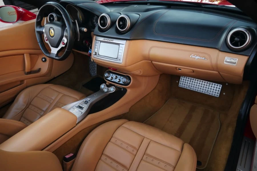 2010 Ferrari California - Image 17 of 22