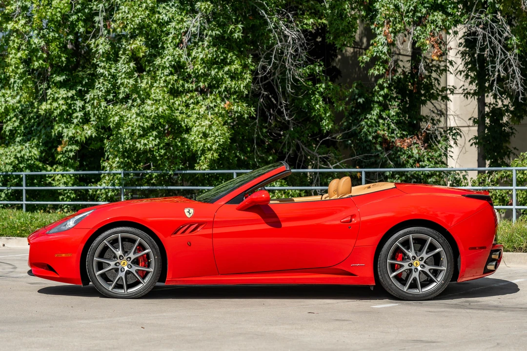 2010 Ferrari California - Image 6 of 31