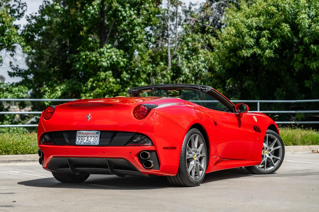 2010 Ferrari California - Image 8 of 31