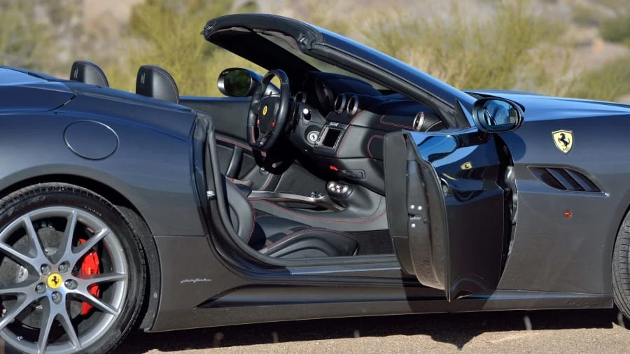 2010 Ferrari California - Image 7 of 20