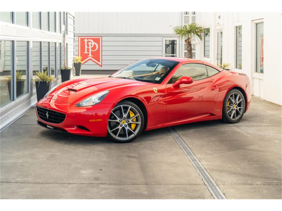 2010 Ferrari California - Image 9 of 12