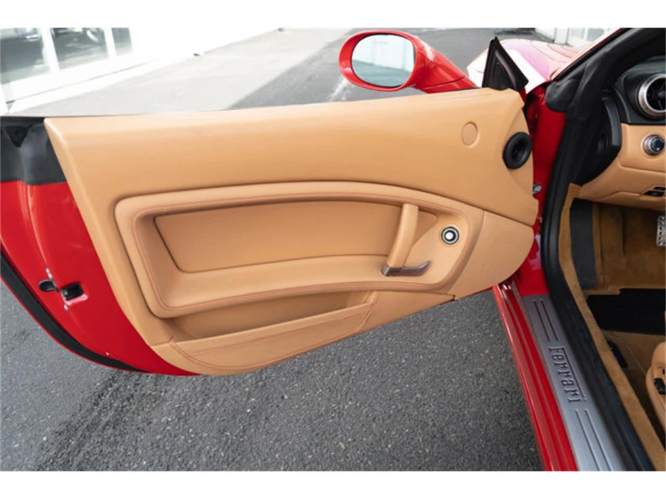 2010 Ferrari California - Image 12 of 12