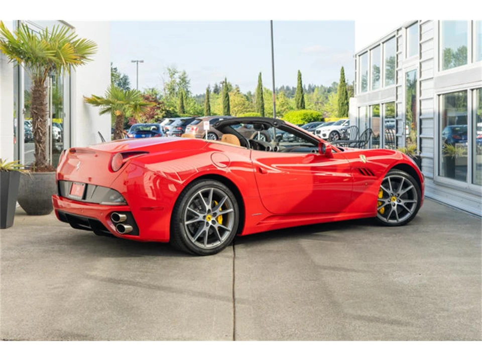 2010 Ferrari California - Image 7 of 12