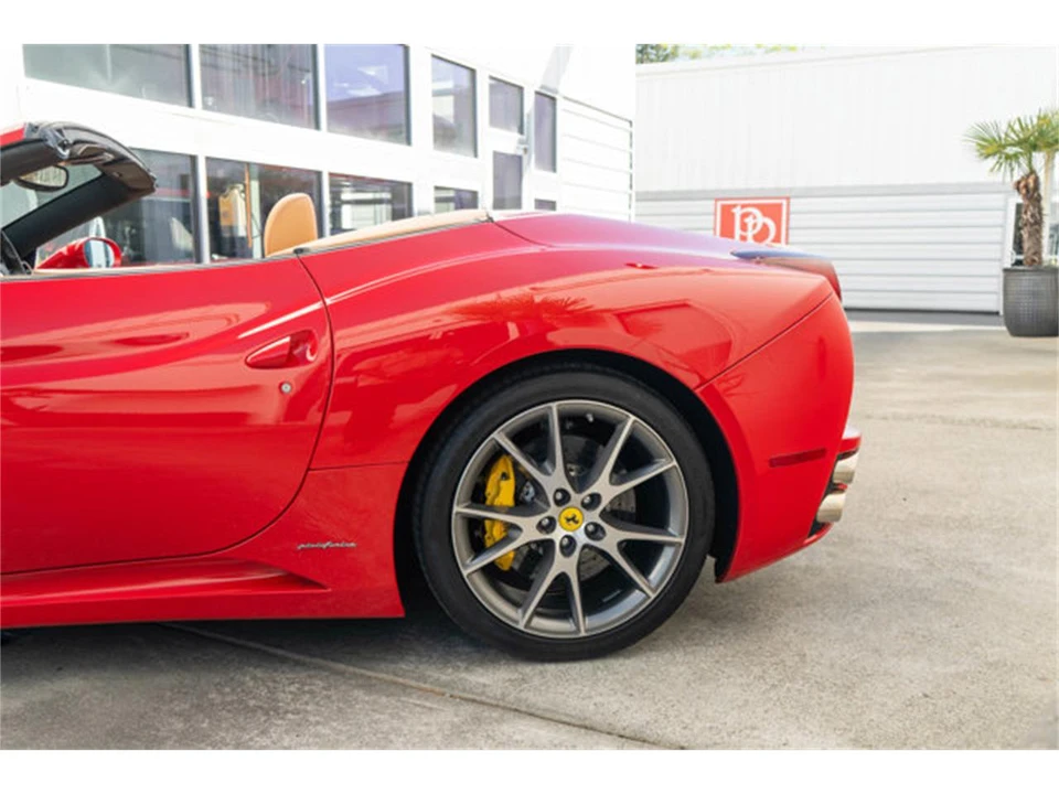 2010 Ferrari California - Image 5 of 12