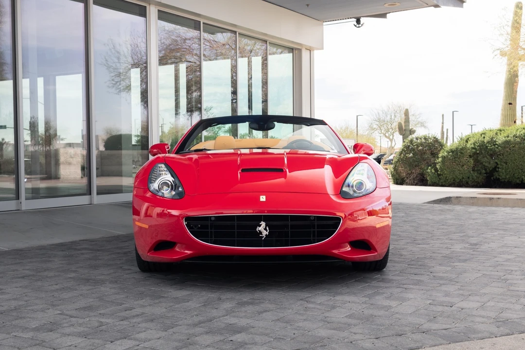 2010 Ferrari California - Image 2 of 21