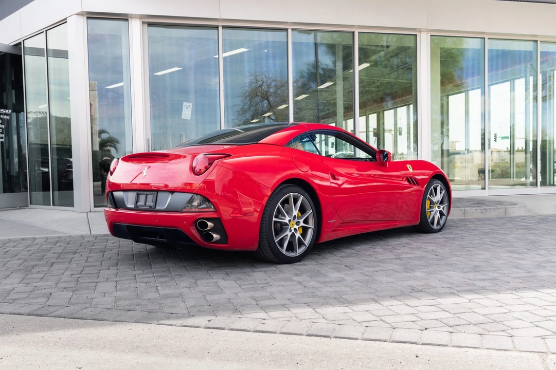 2010 Ferrari California - Image 21 of 21