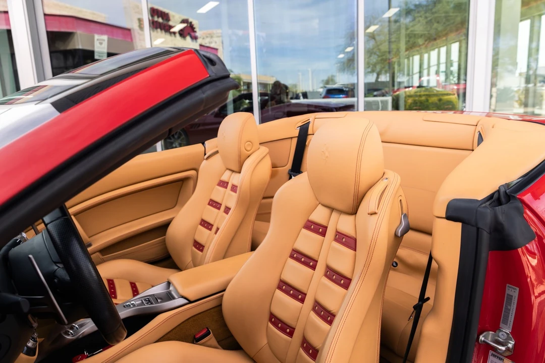 2010 Ferrari California - Image 12 of 21