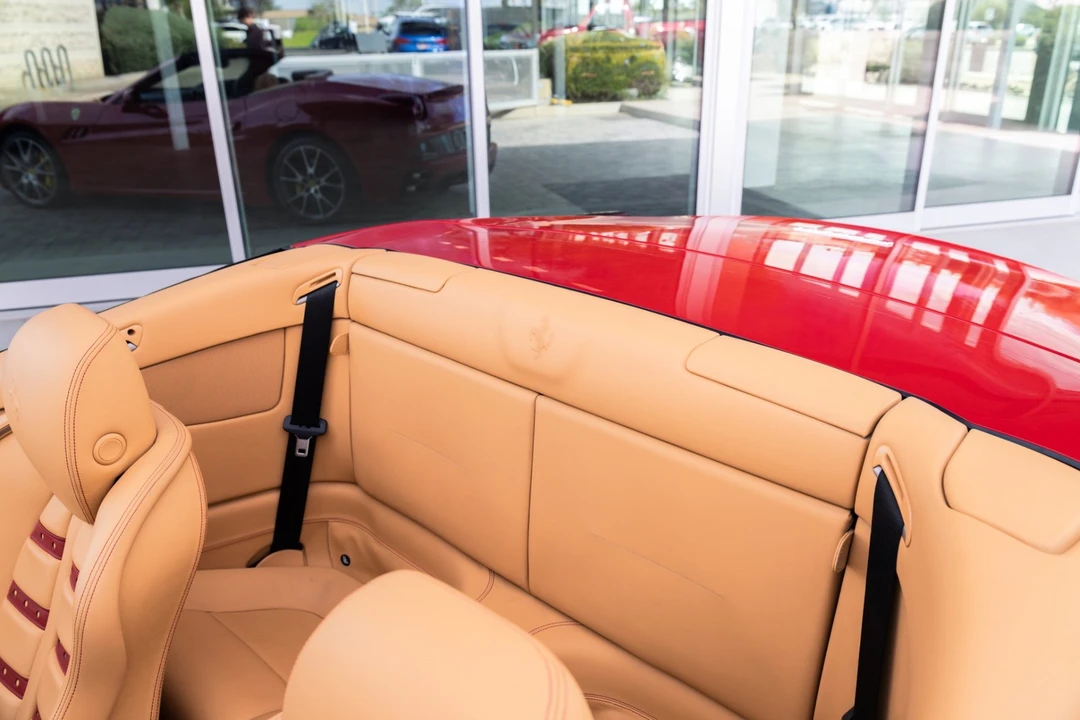 2010 Ferrari California - Image 11 of 21