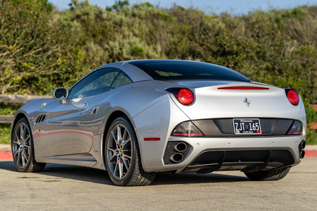 2010 Ferrari California - Image 10 of 31