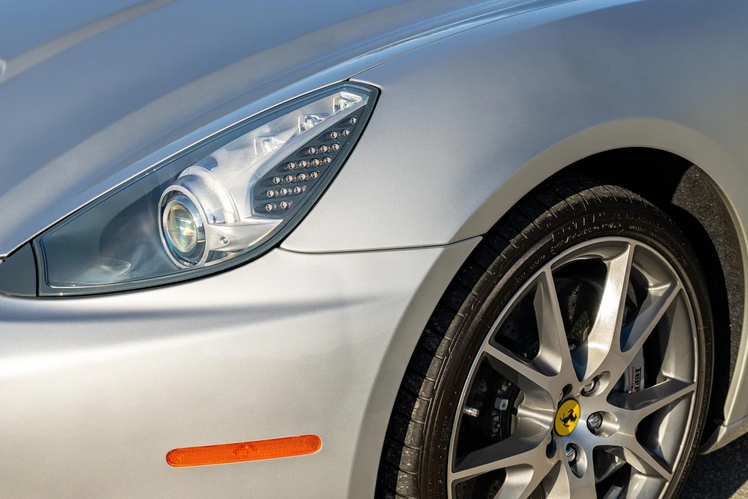 2010 Ferrari California - Image 25 of 31