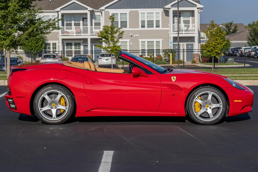 2010 Ferrari California - Image 3 of 30