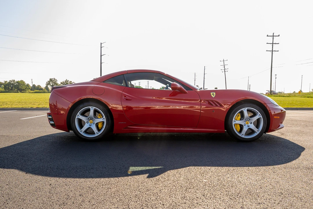 2010 Ferrari California - Image 17 of 30