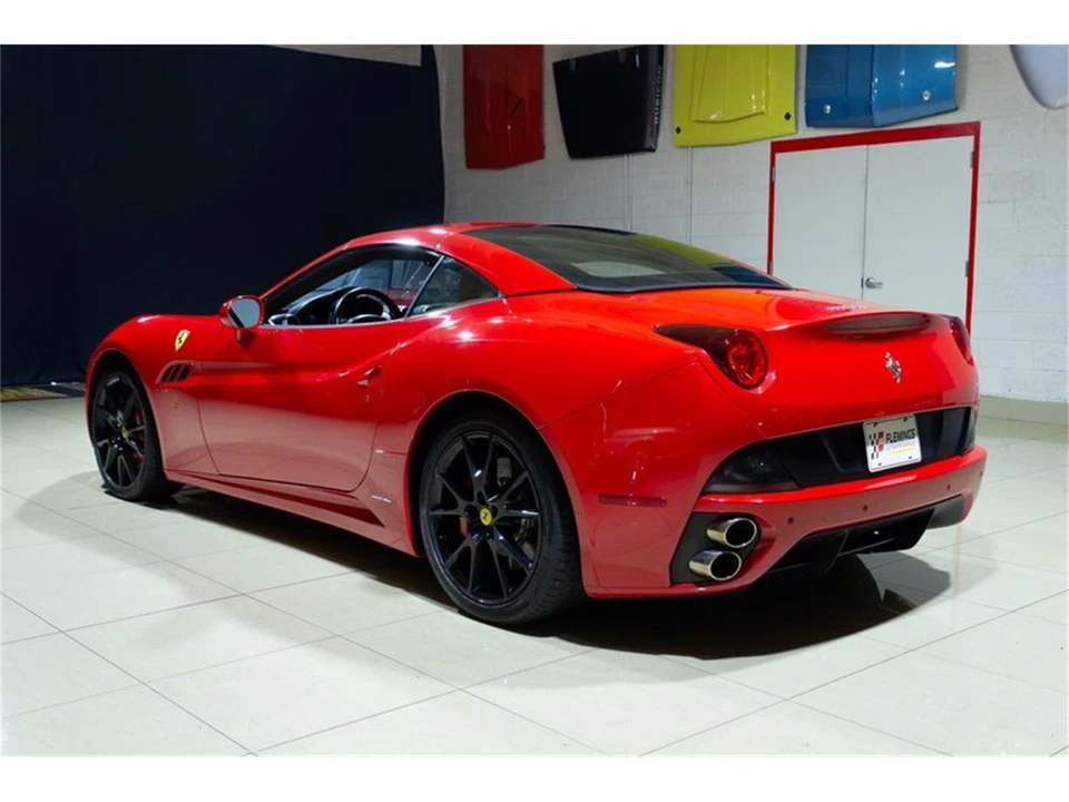 2010 Ferrari California - Image 16 of 31