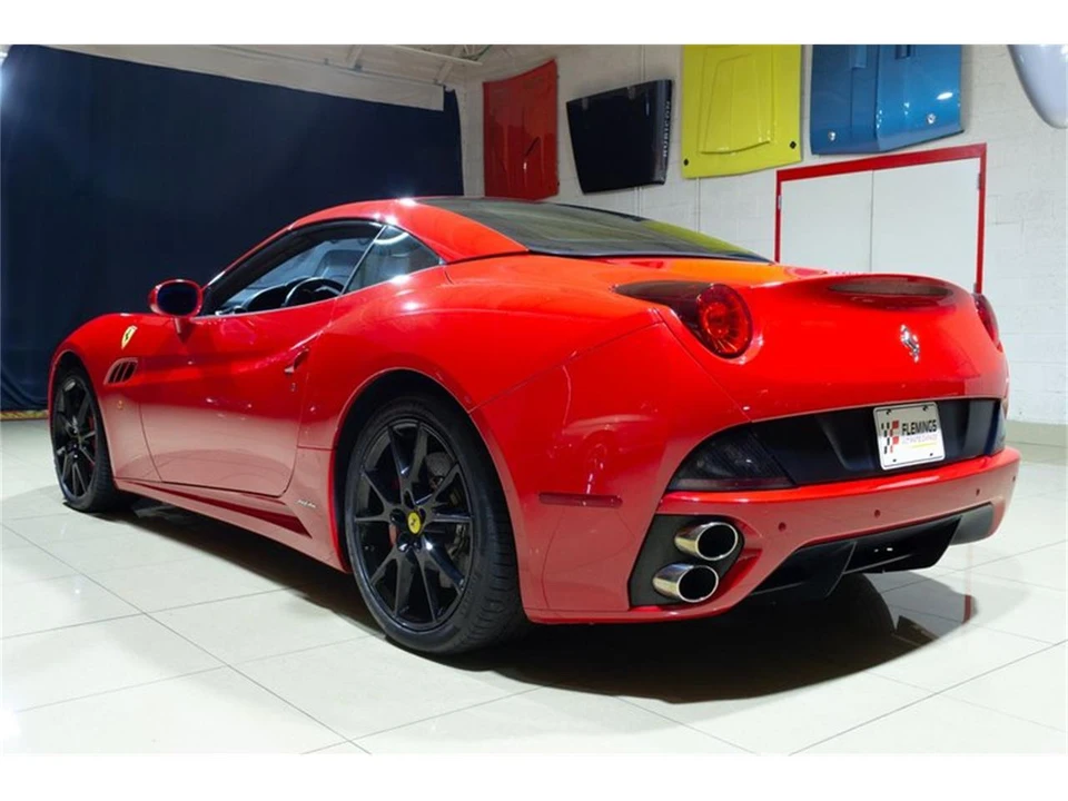 2010 Ferrari California - Image 17 of 31