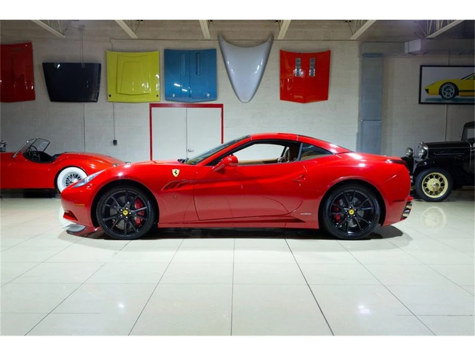 2010 Ferrari California - Image 11 of 31