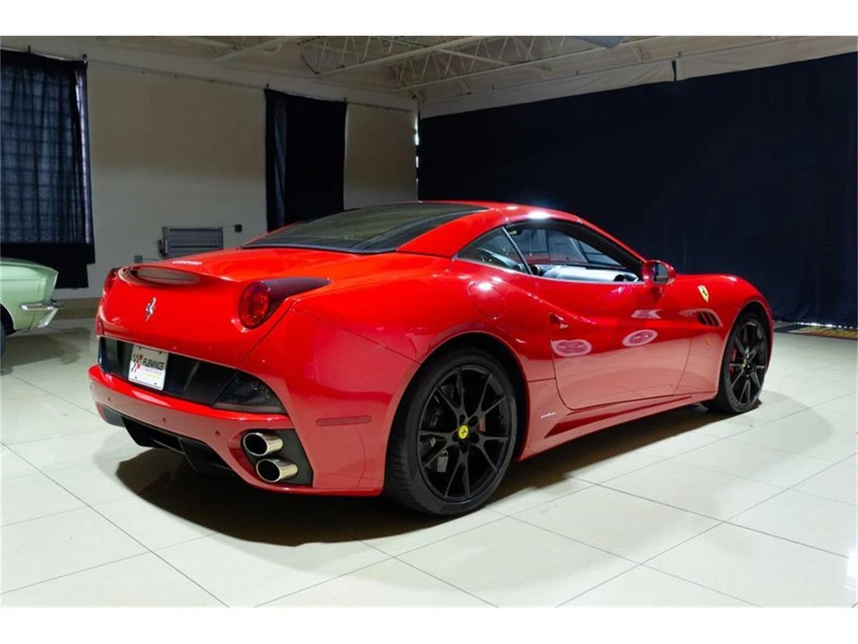 2010 Ferrari California - Image 26 of 31