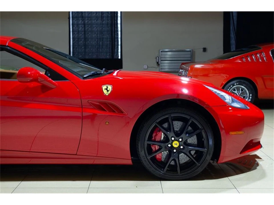 2010 Ferrari California - Image 30 of 31