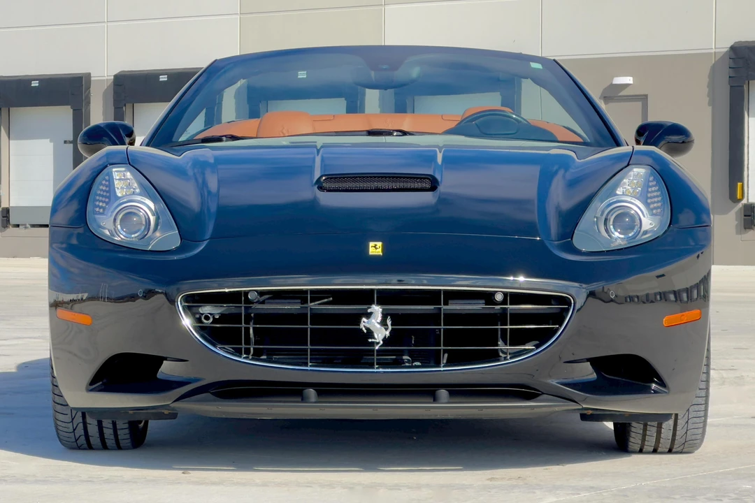 2010 Ferrari California - Image 2 of 31
