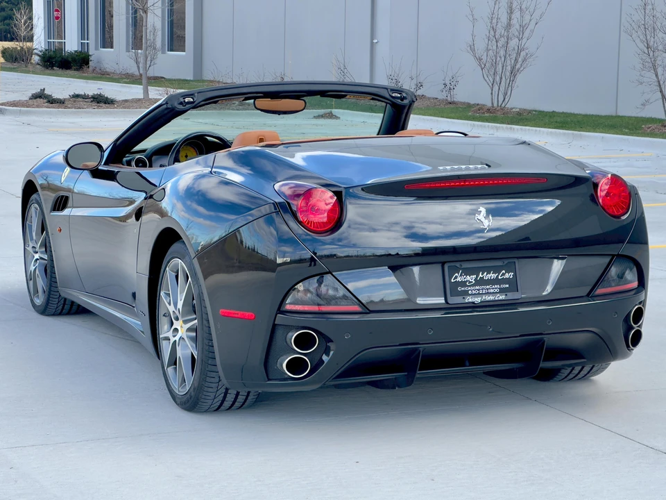 2010 Ferrari California - Image 14 of 31