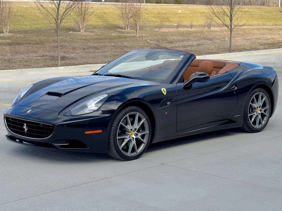 2010 Ferrari California - Image 8 of 31