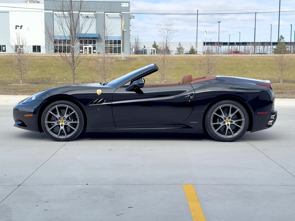2010 Ferrari California - Image 10 of 31