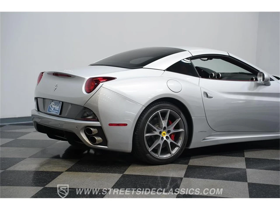 2010 Ferrari California - Image 24 of 31