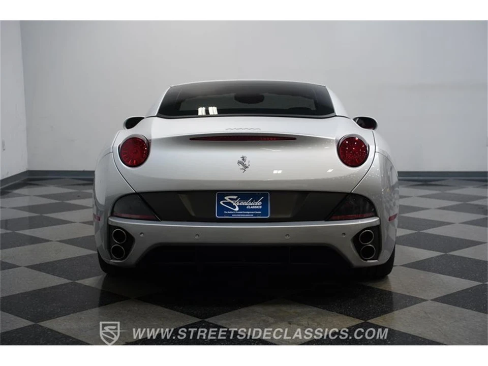 2010 Ferrari California - Image 9 of 31