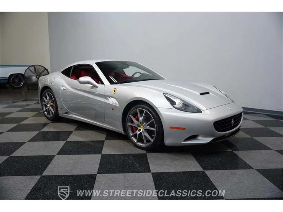 2010 Ferrari California - Image 15 of 31