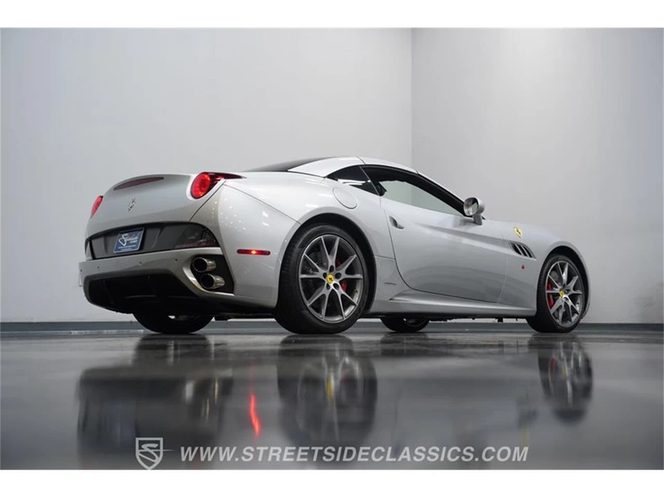 2010 Ferrari California - Image 25 of 31