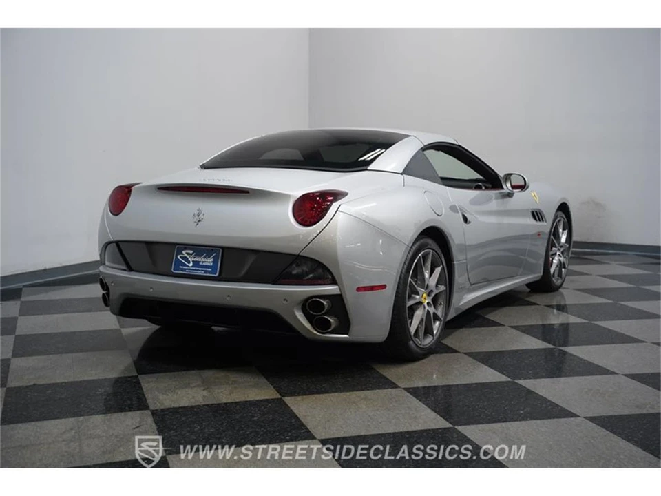 2010 Ferrari California - Image 10 of 31