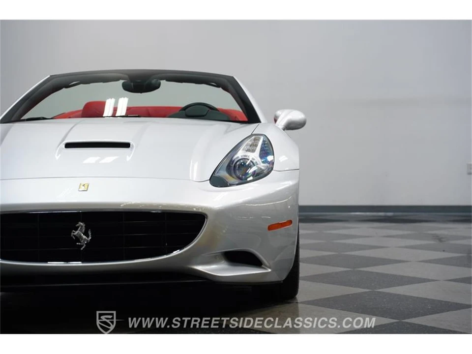 2010 Ferrari California - Image 18 of 31