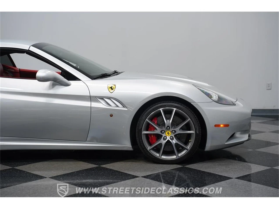 2010 Ferrari California - Image 28 of 31