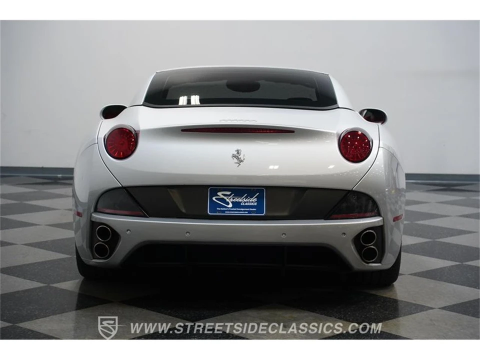 2010 Ferrari California - Image 23 of 31