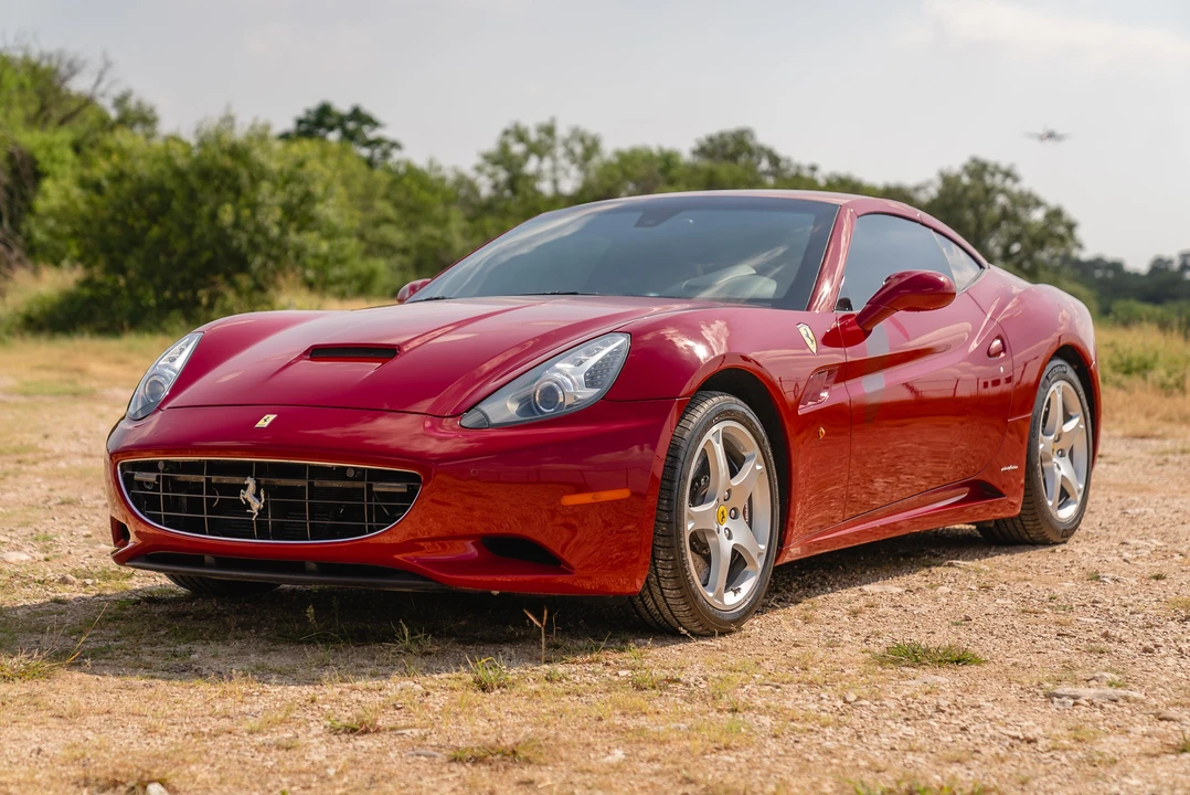 2010 Ferrari California - Image 17 of 31