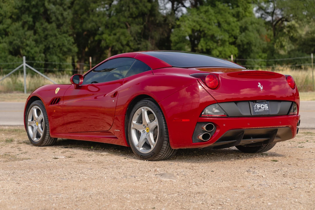 2010 Ferrari California - Image 19 of 31