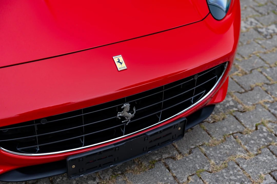 2010 Ferrari California - Image 12 of 31