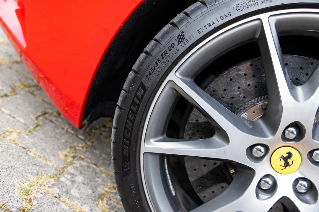 2010 Ferrari California - Image 30 of 31