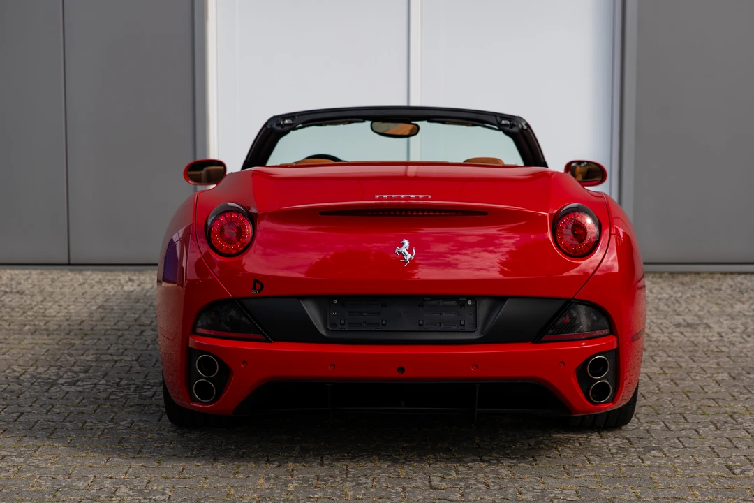 2010 Ferrari California - Image 6 of 31